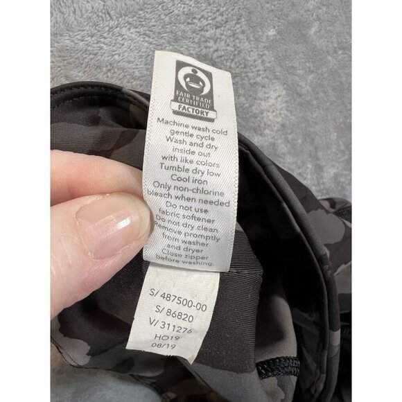 Athleta Lightning 7/8 Leggings Gray Camouflage Size Small Tall ST pockets - Picture 4 of 10